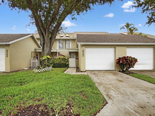 2703 MAPLEWOOD Drive, Greenacres, FL 33415