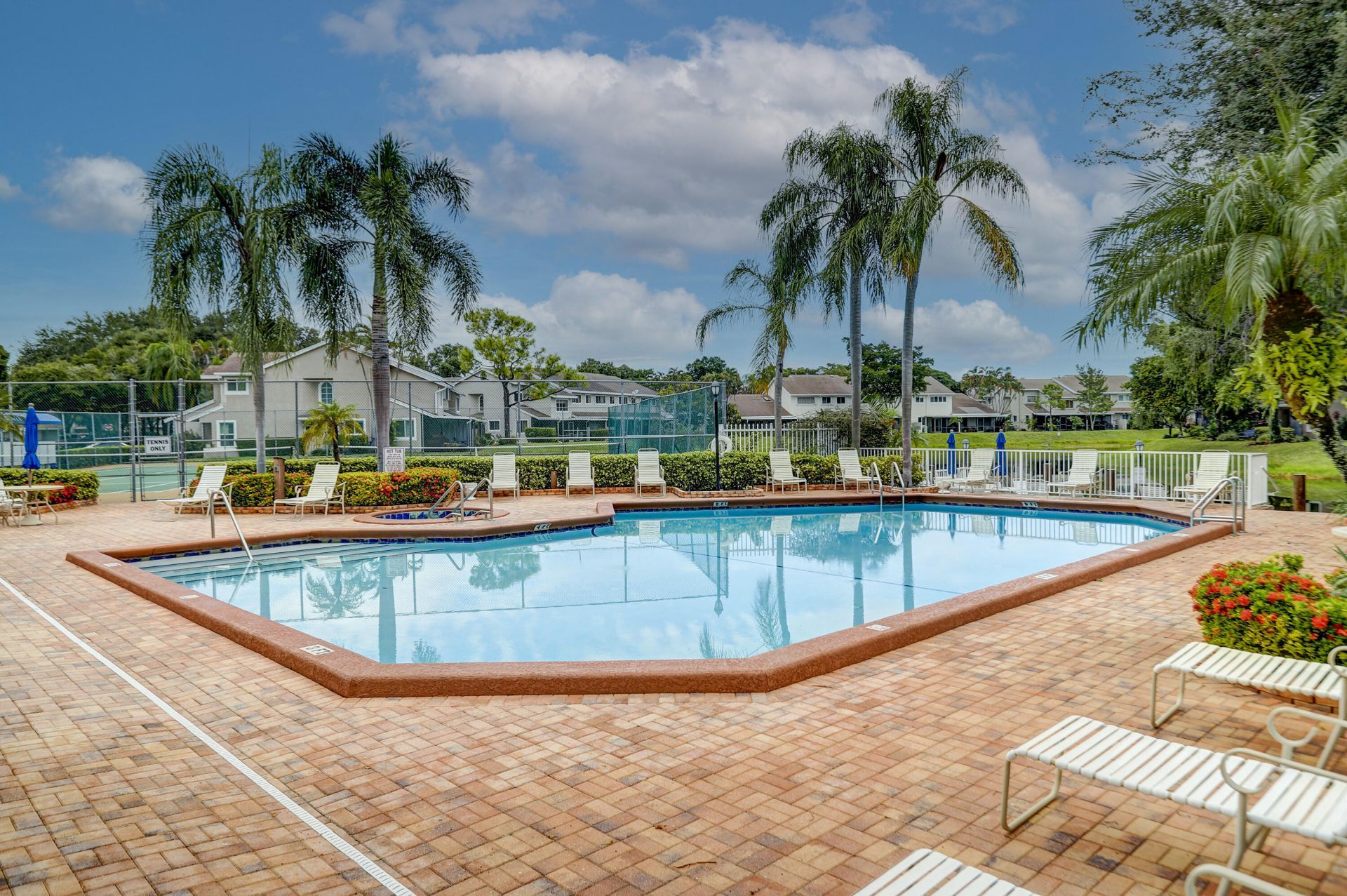 1991 Discovery Circle E, Deerfield Beach, FL 33442 Photo