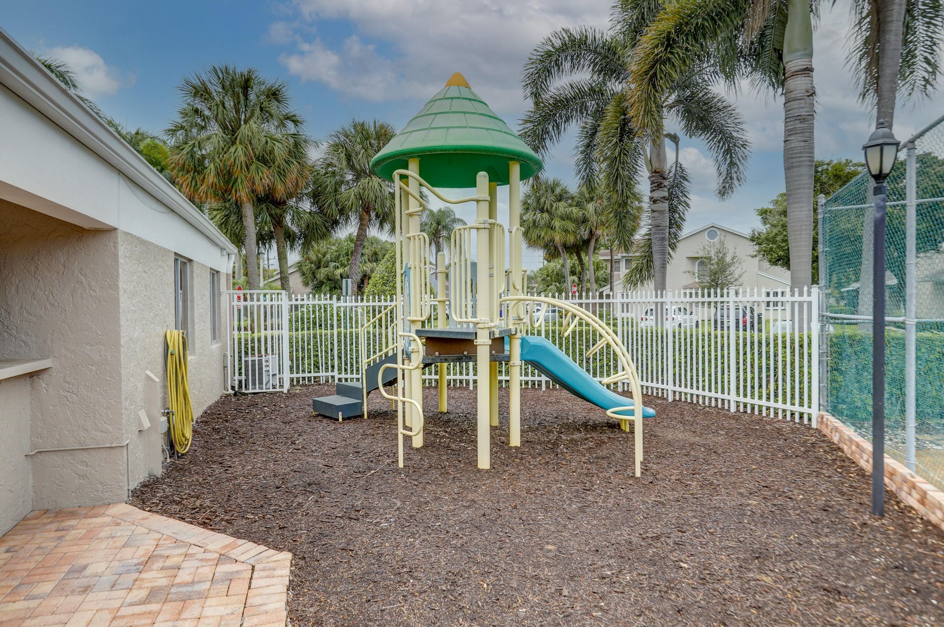 1991 Discovery Circle E, Deerfield Beach, FL 33442 Photo