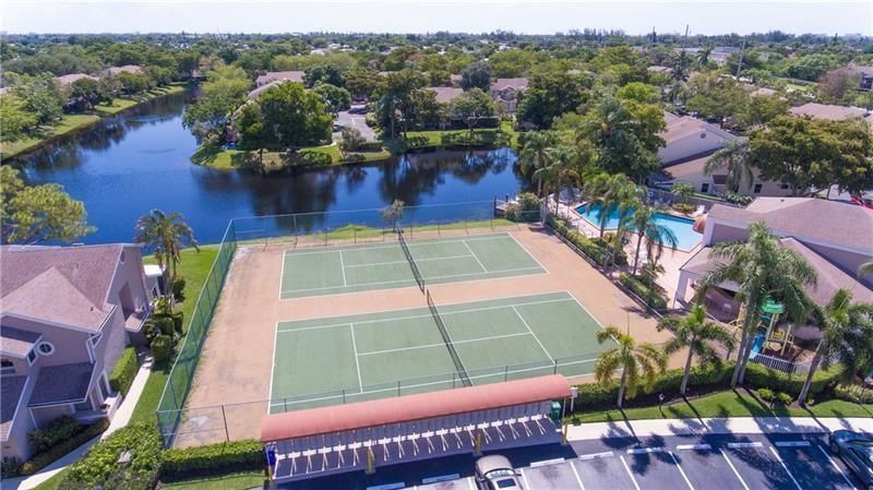 1991 Discovery Circle E, Deerfield Beach, FL 33442 Photo