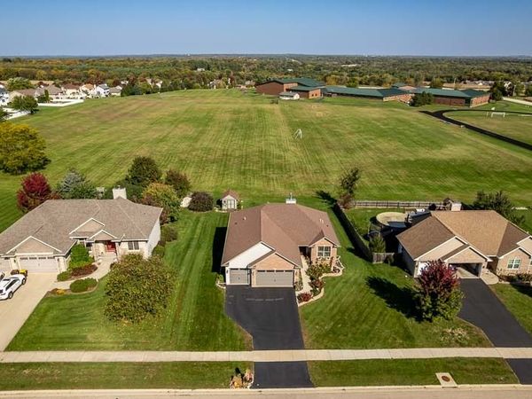 1139 Wake Forest Parkway , Rockton, IL 61072