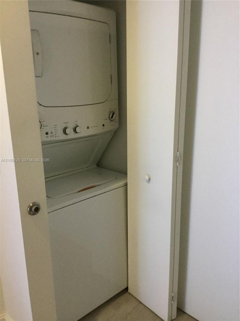 55 SW 9th St , Unit 1905, Miami, FL 33130 Photo