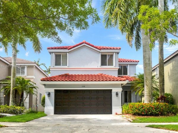 1058 Golden Cane Dr , Weston, FL 33327