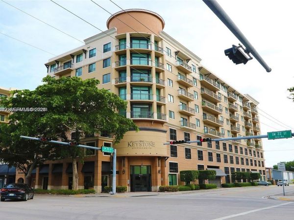 3590 Coral Way, Unit 801, Miami, FL 33145