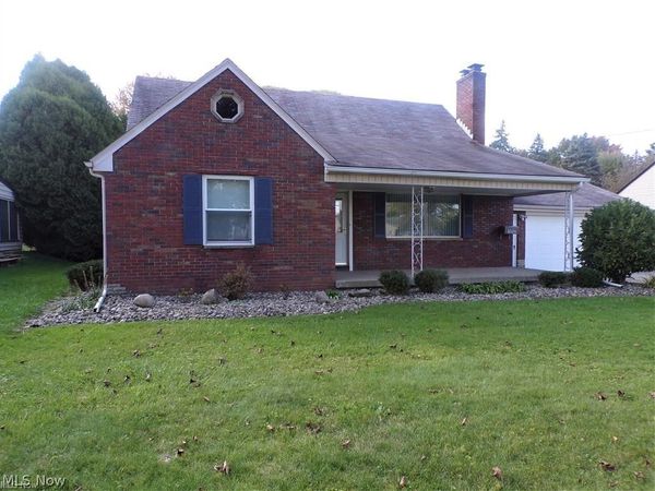 152 S Yorkshire Boulevard , Youngstown, OH 44515
