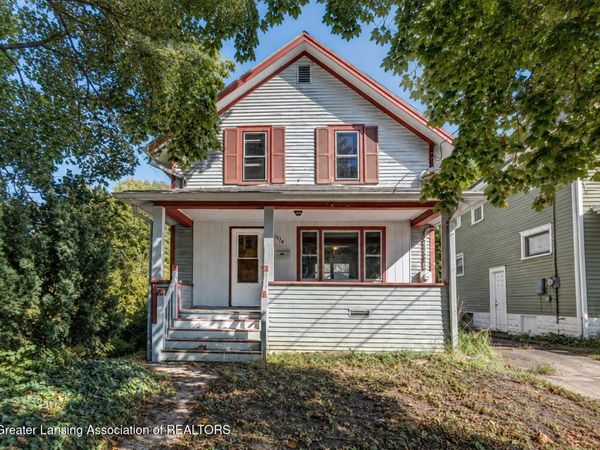 1534 Massachusetts Avenue, Lansing, MI 48906