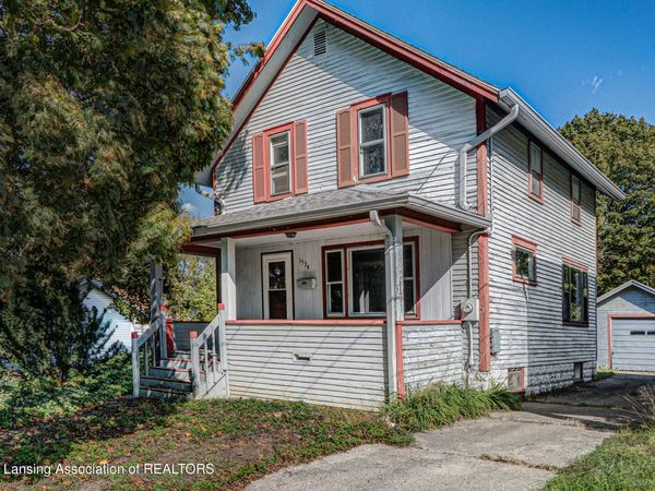 1534 Massachusetts Avenue, Lansing, MI 48906
