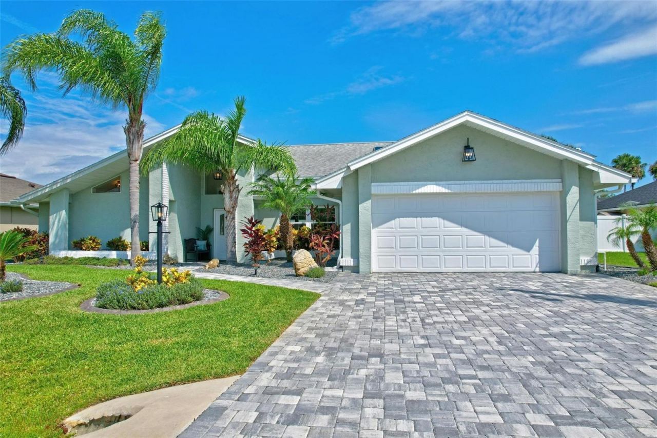6 Colony Court , Palm Coast, FL 32137 Main Photo
