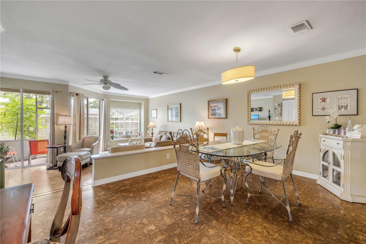 636 Maple Oak Circle, Unit 107, Altamonte Springs, FL 32701 Photo
