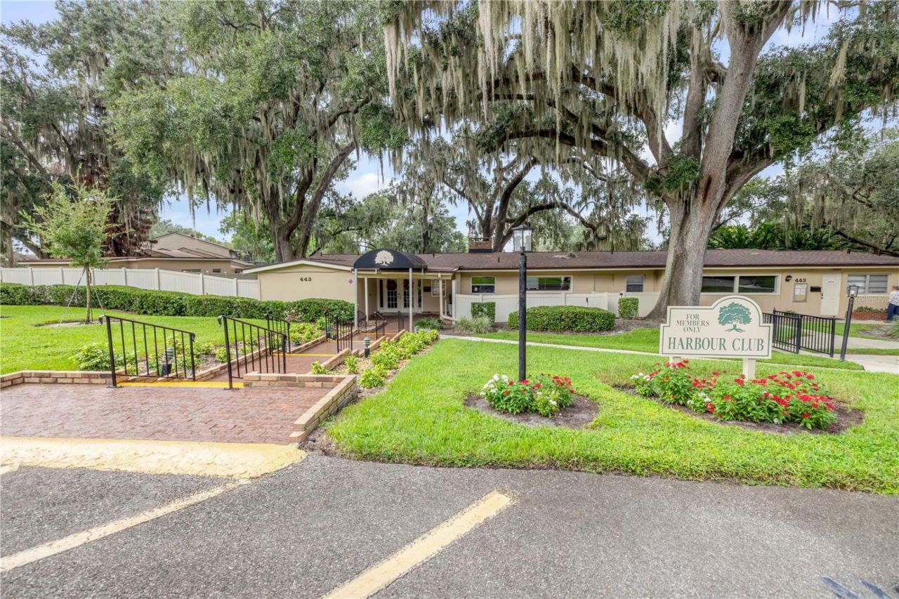 636 Maple Oak Circle, Unit 107, Altamonte Springs, FL 32701 Photo
