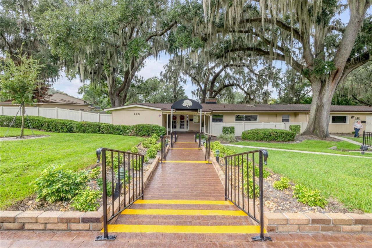 636 Maple Oak Circle, Unit 107, Altamonte Springs, FL 32701 Photo