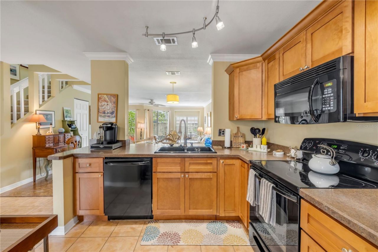 636 Maple Oak Circle, Unit 107, Altamonte Springs, FL 32701 Photo