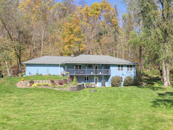 20464 Hidden Valley Road, Richland Center, WI 53581