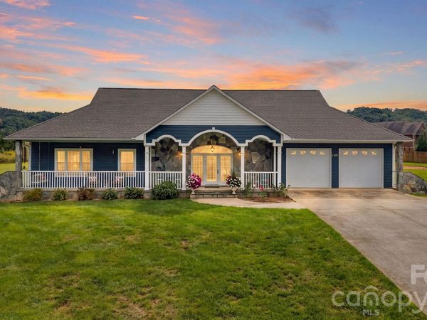 2481 Genes Loop, Morganton, NC 28655