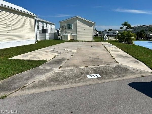 19681 Summerlin Rd. 311, FORT MYERS, FL 33908