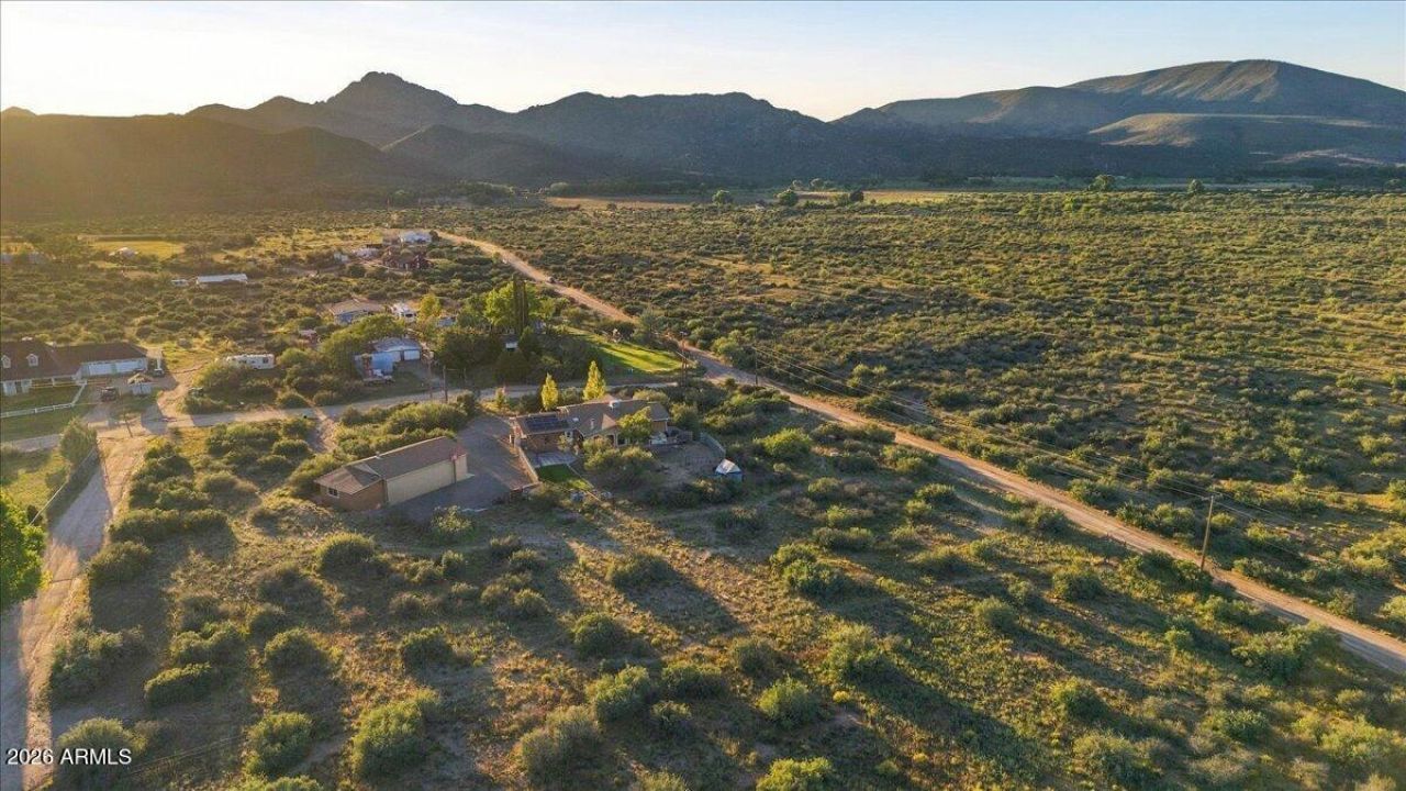 6565 S MUSGROVE Road, Skull Valley, AZ 86338