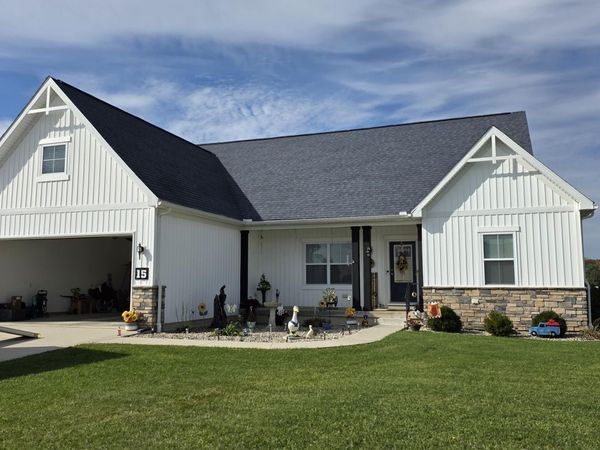 15 Cascade Lane , Delta, OH 43515