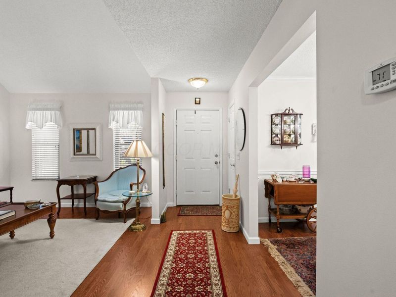 537 Woodingham Place, Unit 2B, Columbus, OH 43213 Photo 3