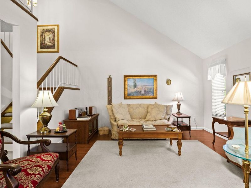 537 Woodingham Place, Unit 2B, Columbus, OH 43213 Photo 5