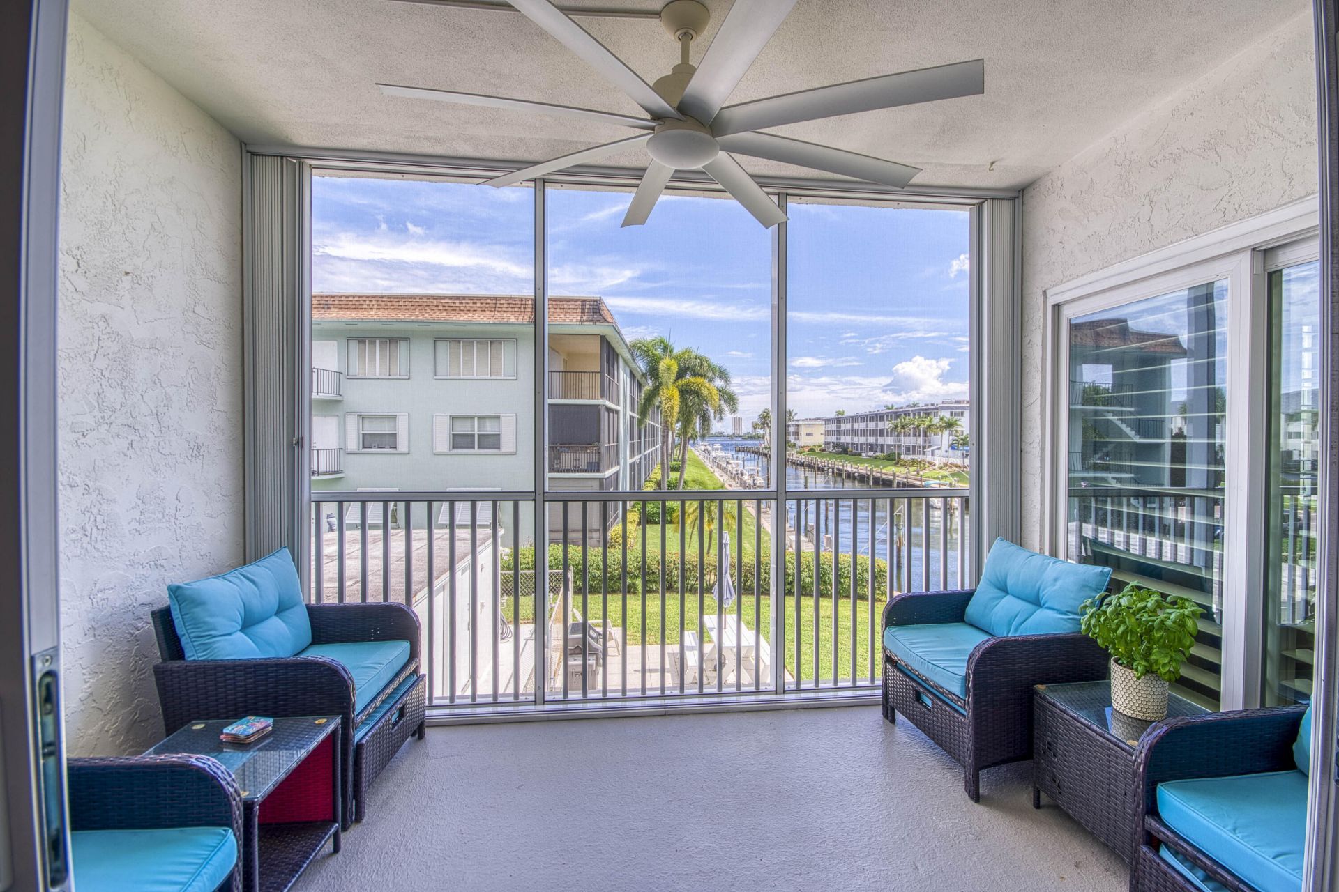 236 Castlewood Drive, Unit 205, North Palm Beach, FL 33408 Photo