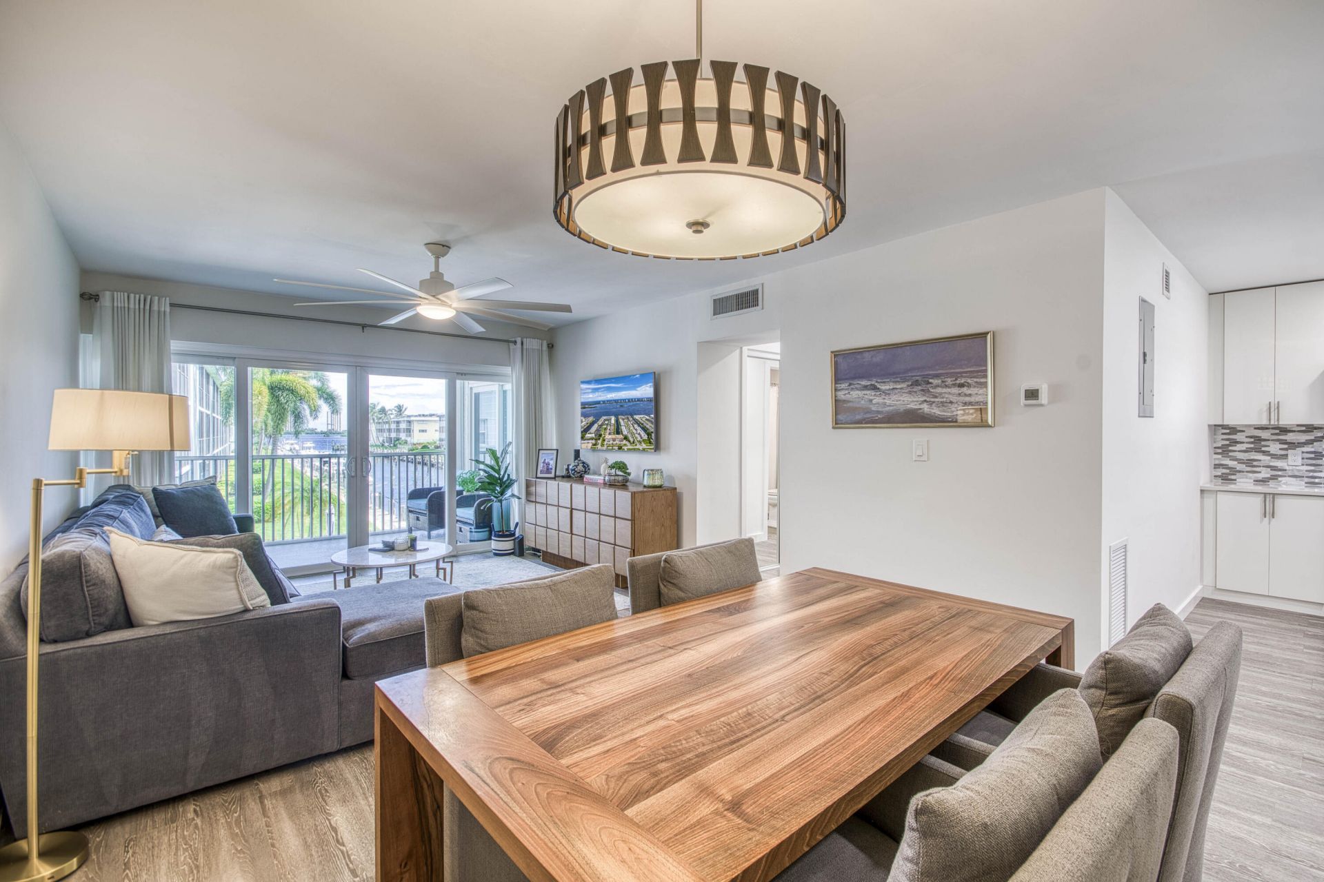 236 Castlewood Drive, Unit 205, North Palm Beach, FL 33408 Photo