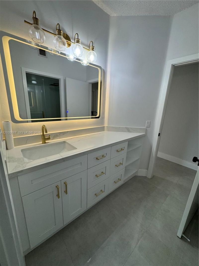 6984 SW 39th St , Unit H205, Davie, FL 33314 Photo