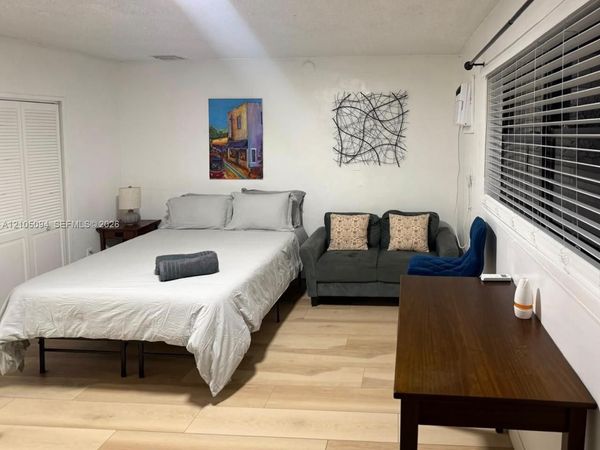 925 SW 15th Ave , Unit -, Miami, FL 33135