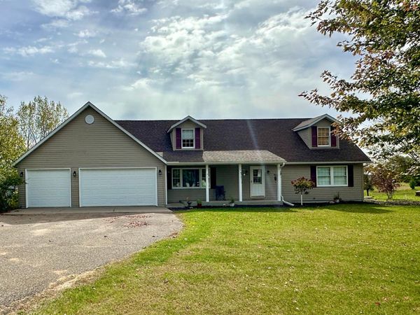 1309 214th Avenue, New Richmond, WI 54017