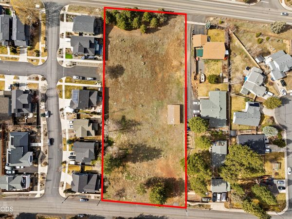 61429 SW Blakely Road, Bend, OR 97702