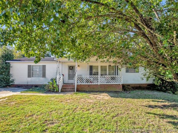 2645 Oglesby Drive, Raeford, NC 28376