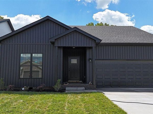 1177 Shallowford Street, Bowling Green, KY 42104
