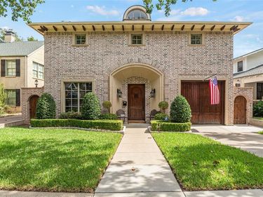 1213 Virginia Place, Fort Worth, TX 76107