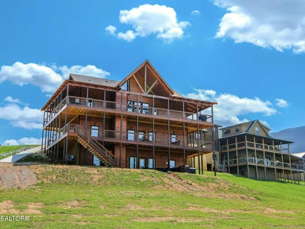 3453 Cove Meadows Drive, Sevierville, TN 37862