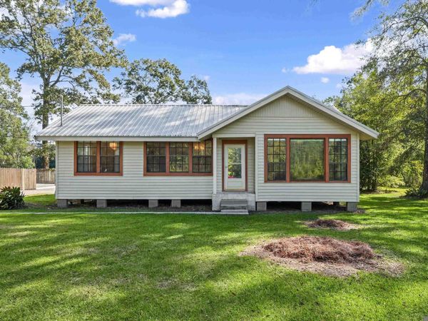 13546 Brown Rd, Baker, LA 70714