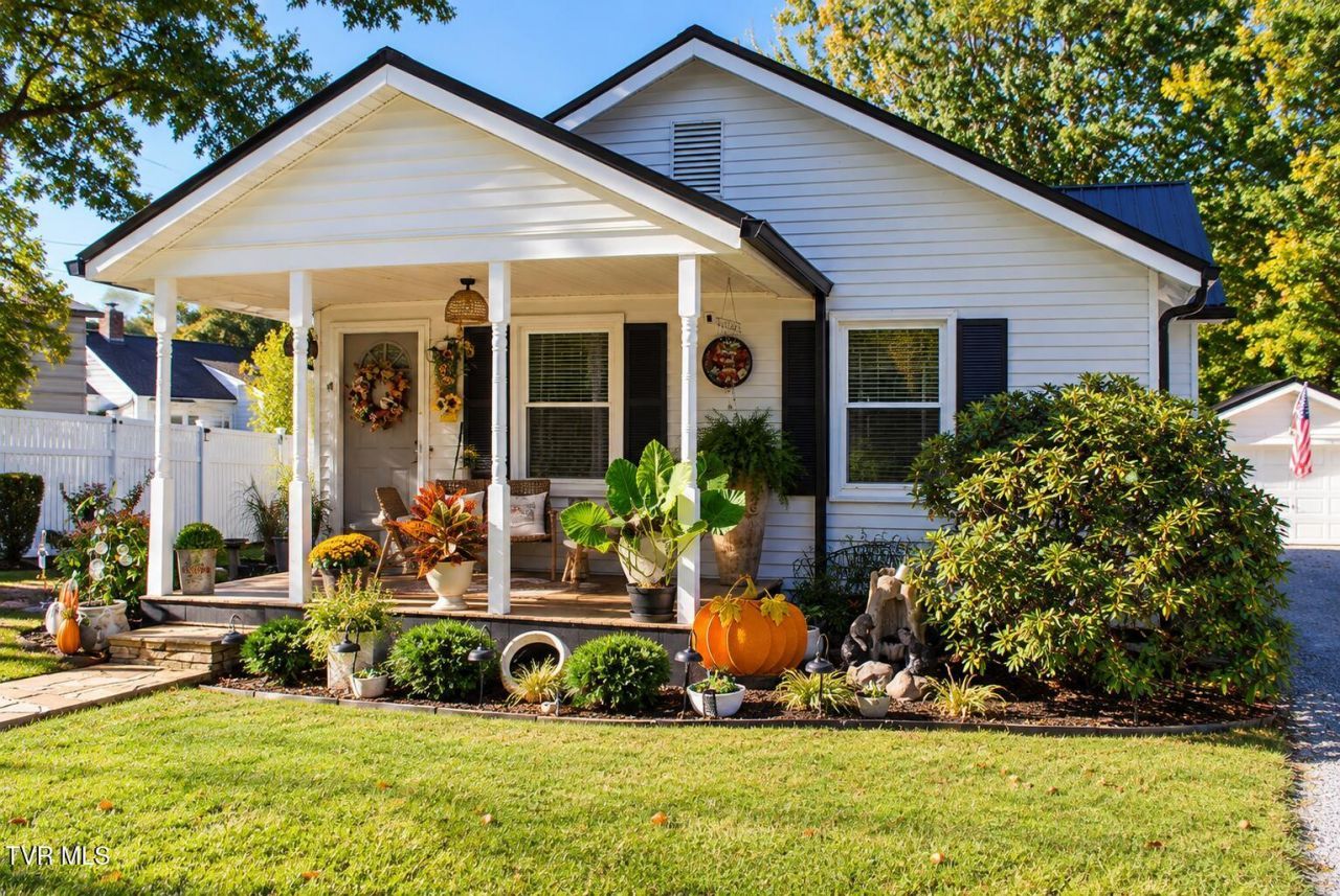 111 Dakota Avenue, Elizabethton, TN 37643 Main Photo