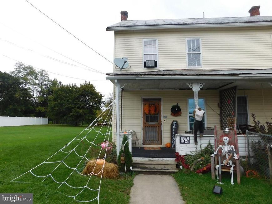 221 College Avenue, Milroy, PA 17063 Main Photo