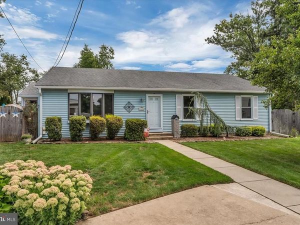 19 DEVON COURT, MAPLE SHADE, NJ 08052