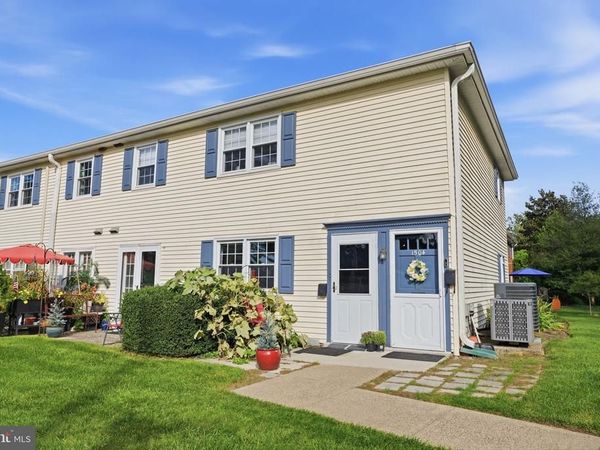 1504 YARDLEY COMMONS, YARDLEY, PA 19067