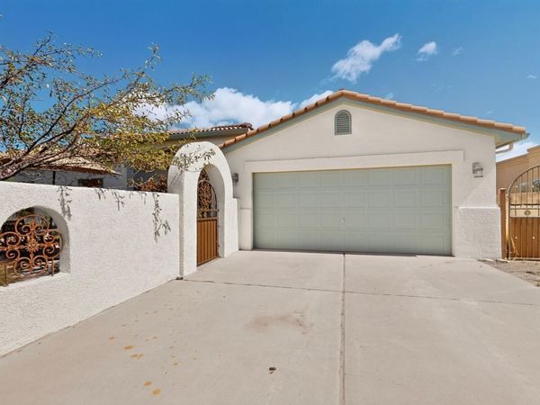 416 7th Street NE, Rio Rancho, NM 87124