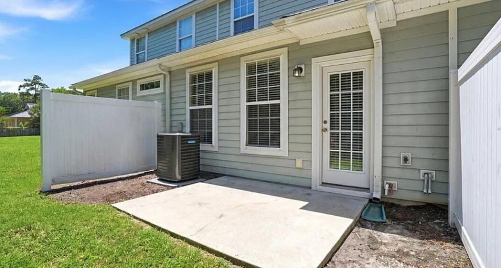 905 Hemingway Circle Photo 11