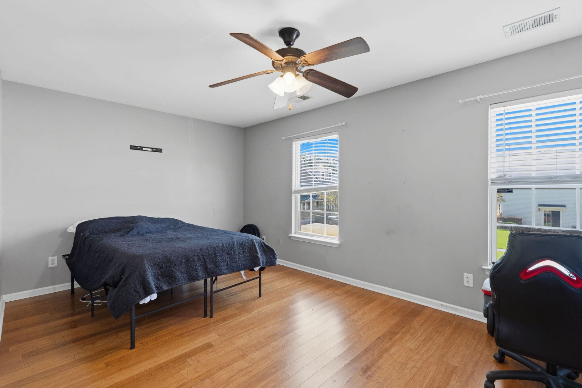 905 Hemingway Circle Photo 11