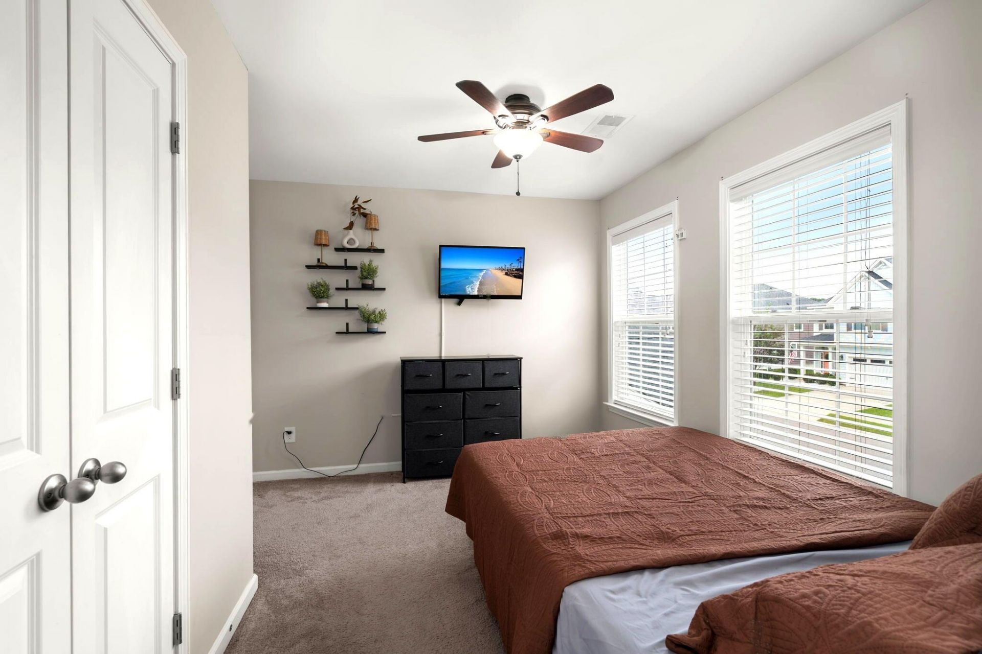 542 Alderly Drive Photo 22