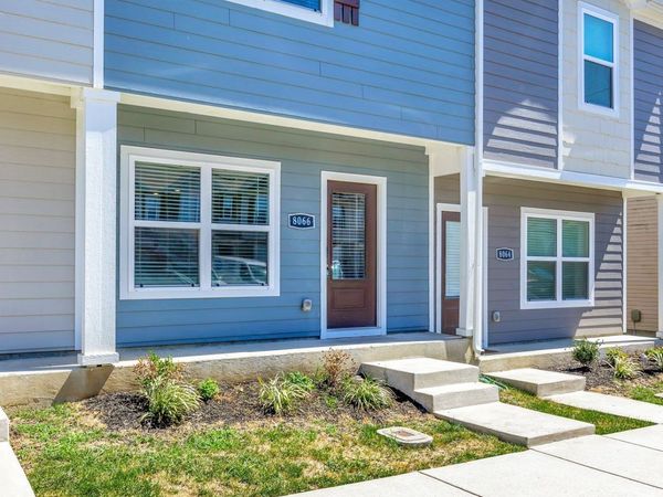 8066 Logan Dr , La Vergne, TN 37086