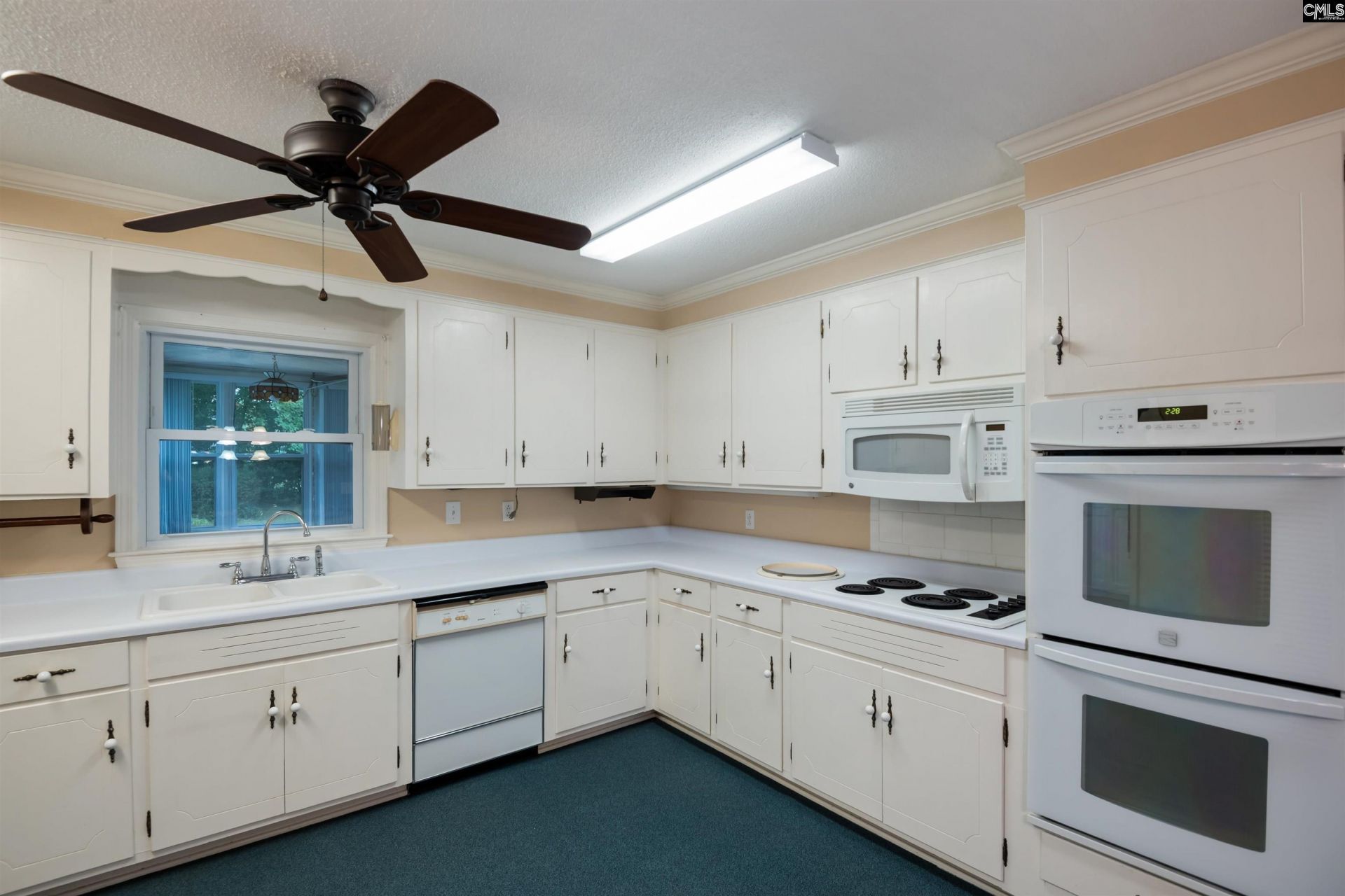 325 Hempsted Road  Photo 11