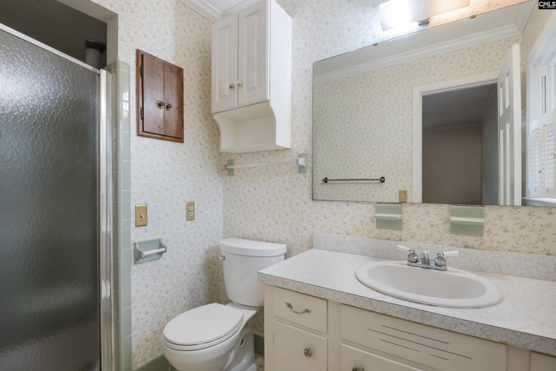 325 Hempsted Road  Photo 19