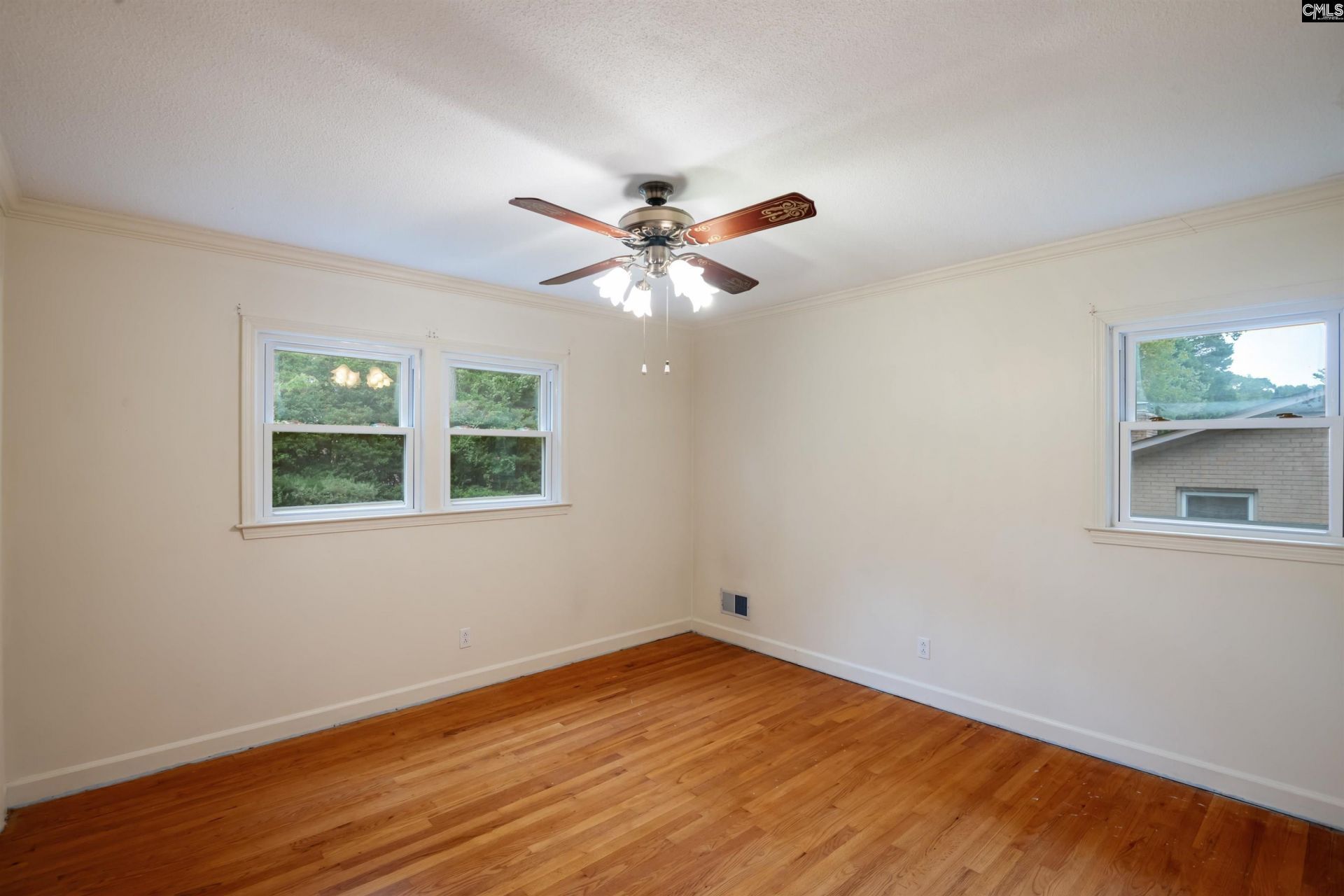 325 Hempsted Road  Photo 21