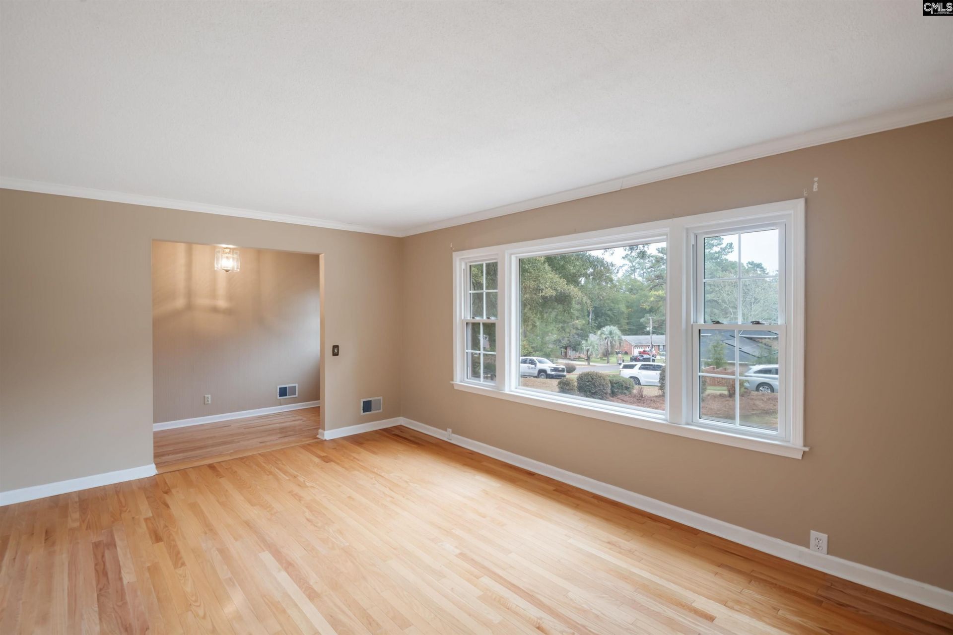 325 Hempsted Road  Photo 7