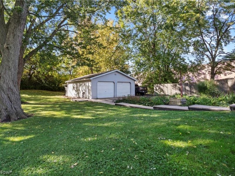 5490 Smith Road, Brook Park, OH 44142 Photo 10