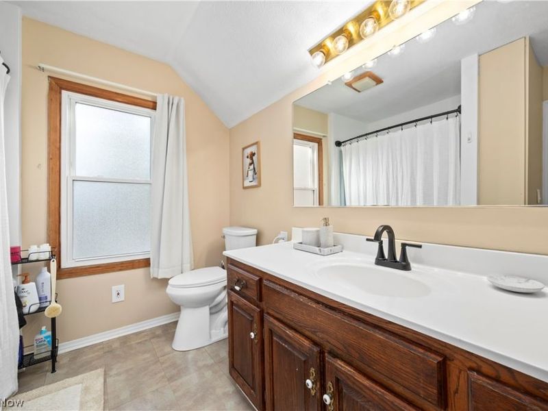 5490 Smith Road, Brook Park, OH 44142 Photo 39
