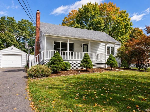 20 Memory Lane, Poughkeepsie, NY 12603